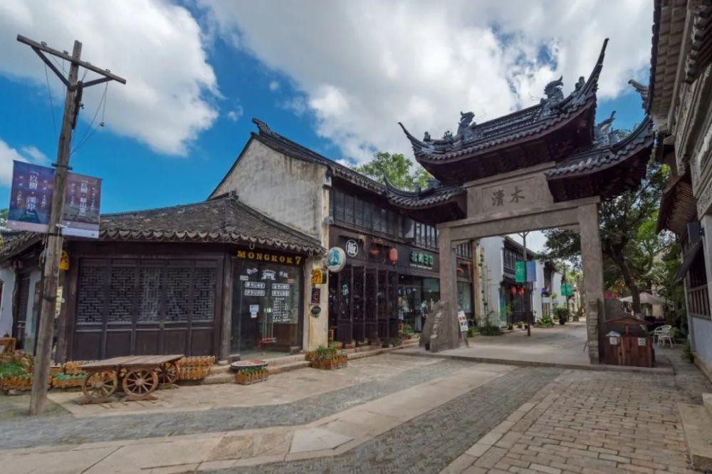 逃出巫婆屋